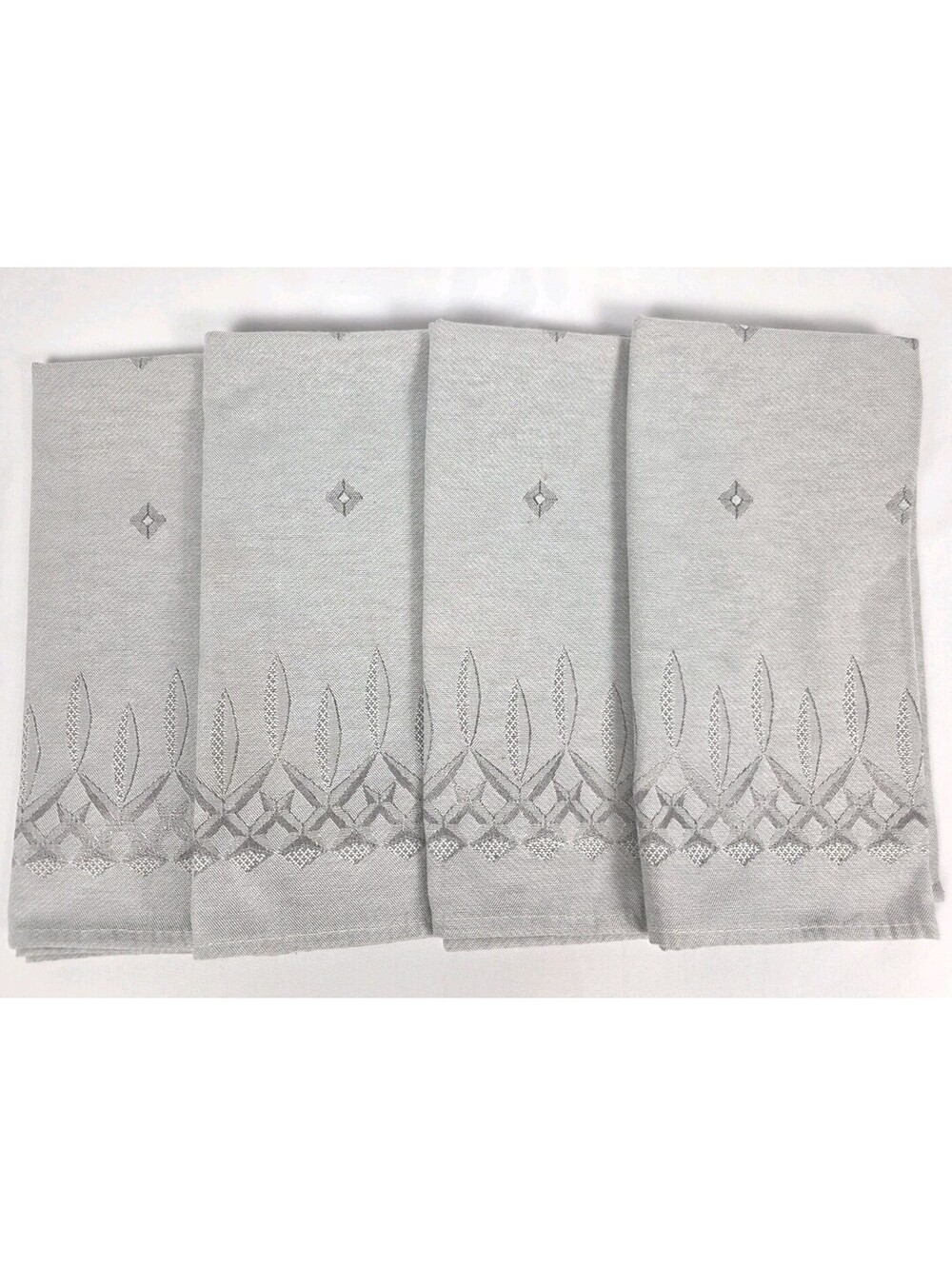 Waterford Linens Luxury Silver Gray Platinum Jacquard Damask Gray Set Of 4...